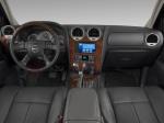 GMC Envoy Denali 2005 года